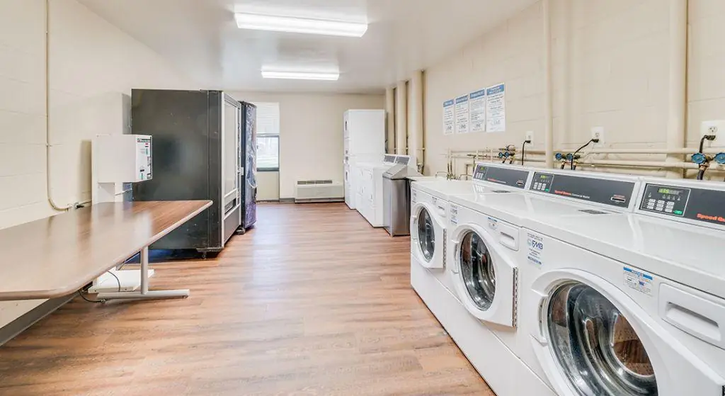 Burton Manor Apartments laundry