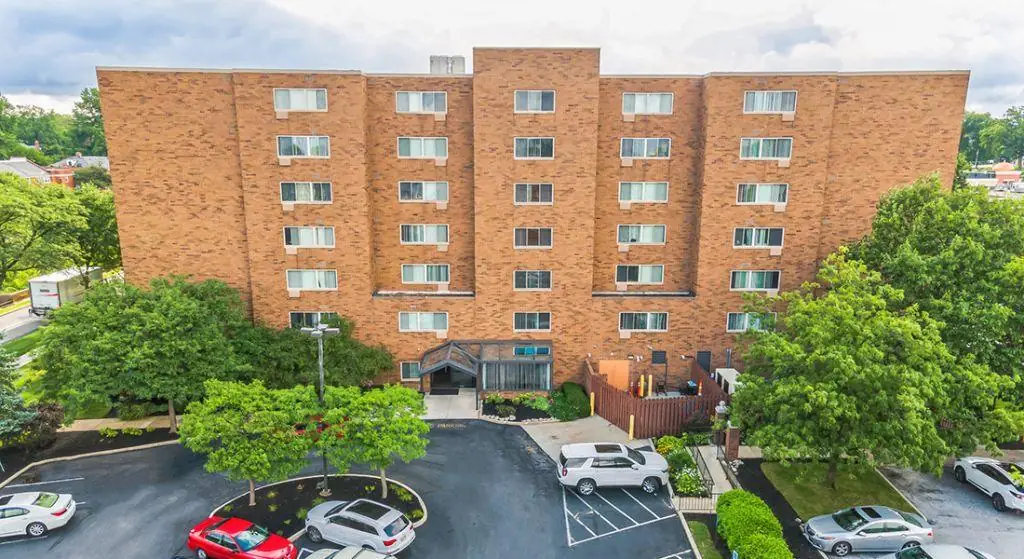 Campbell Court exterior