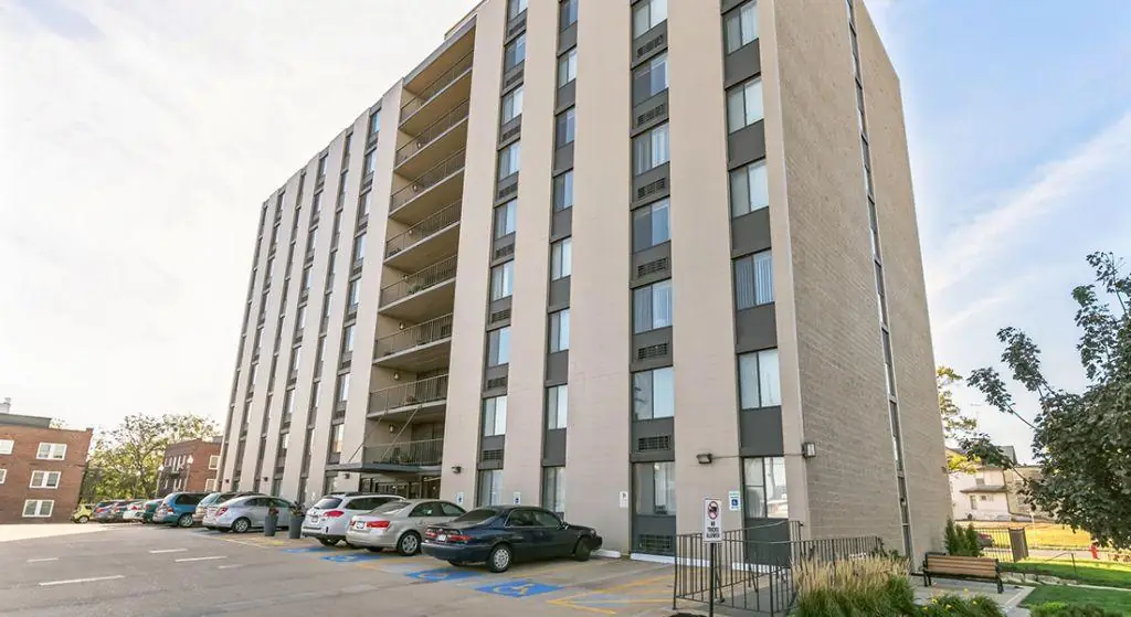 Capitol View Tower Apartments exterior