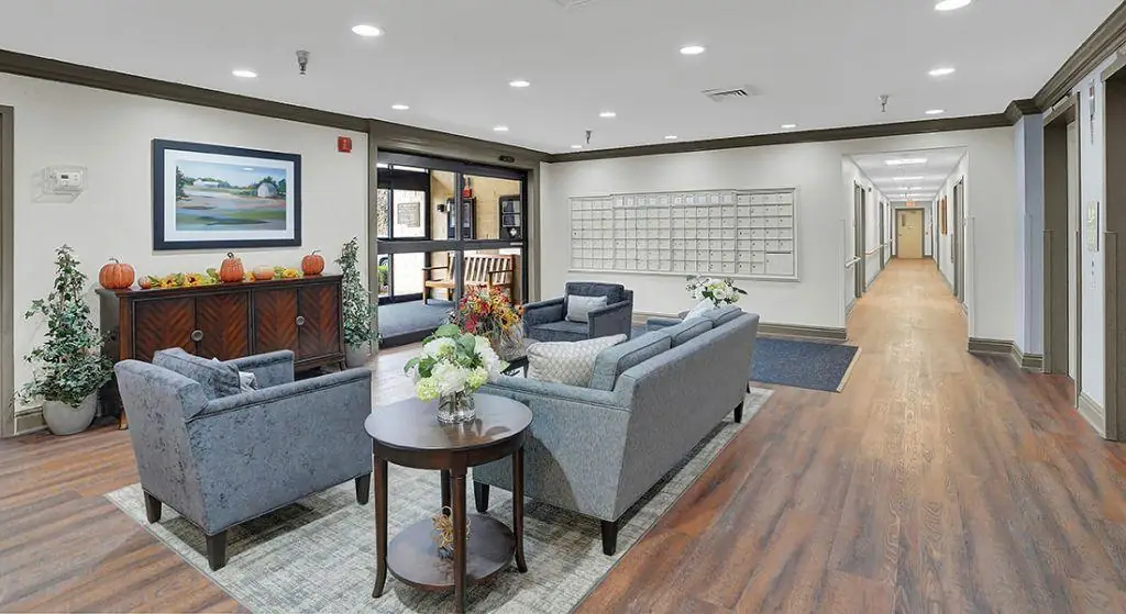 East Boros Apartments foyer and mail room