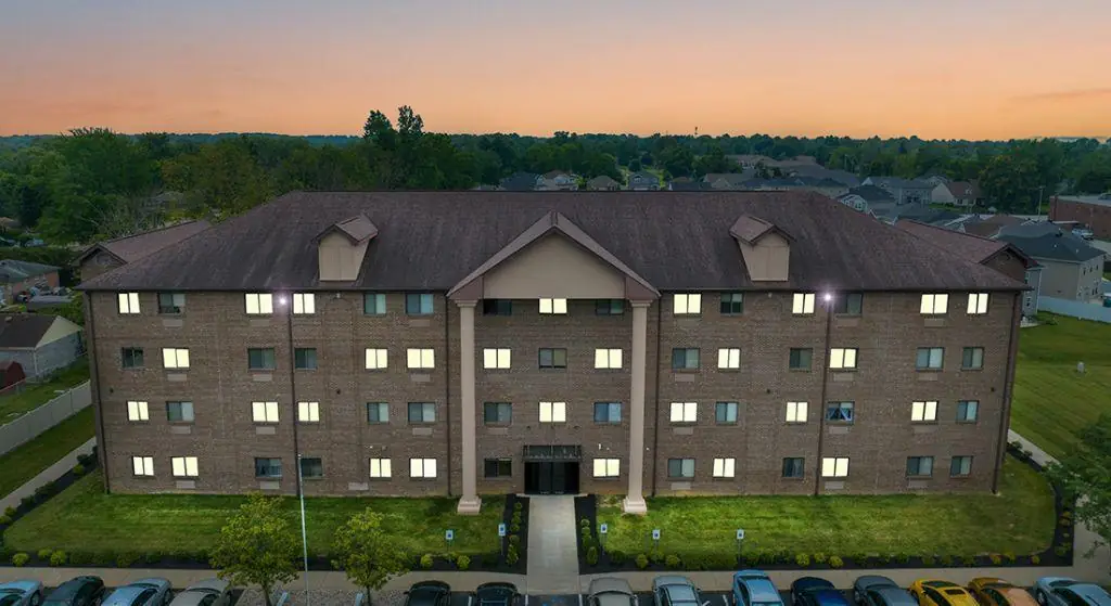 Farmdale Tower II exterior