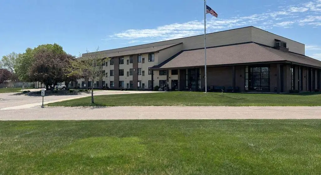 Grand Isle Senior Apartments exterior