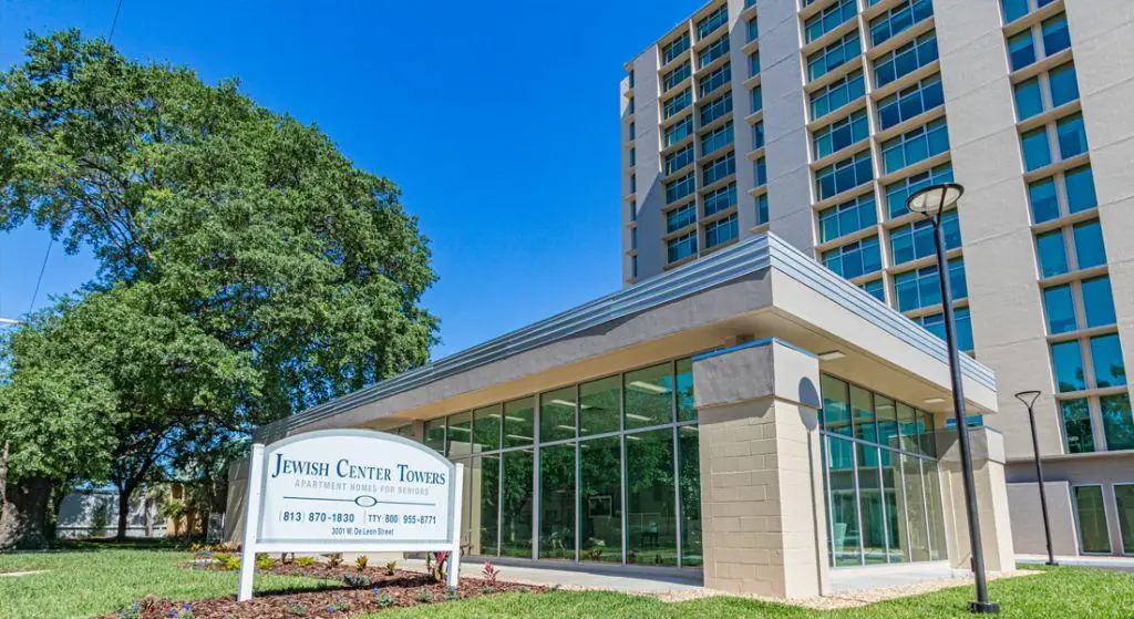 Jewish Center Tower Apartments exterior