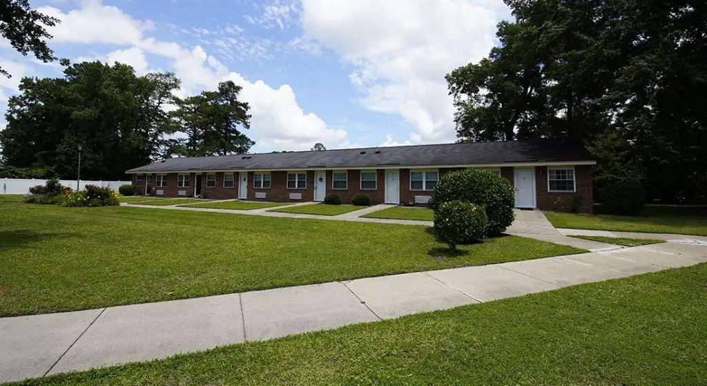 Kirkwood Apartments exterior