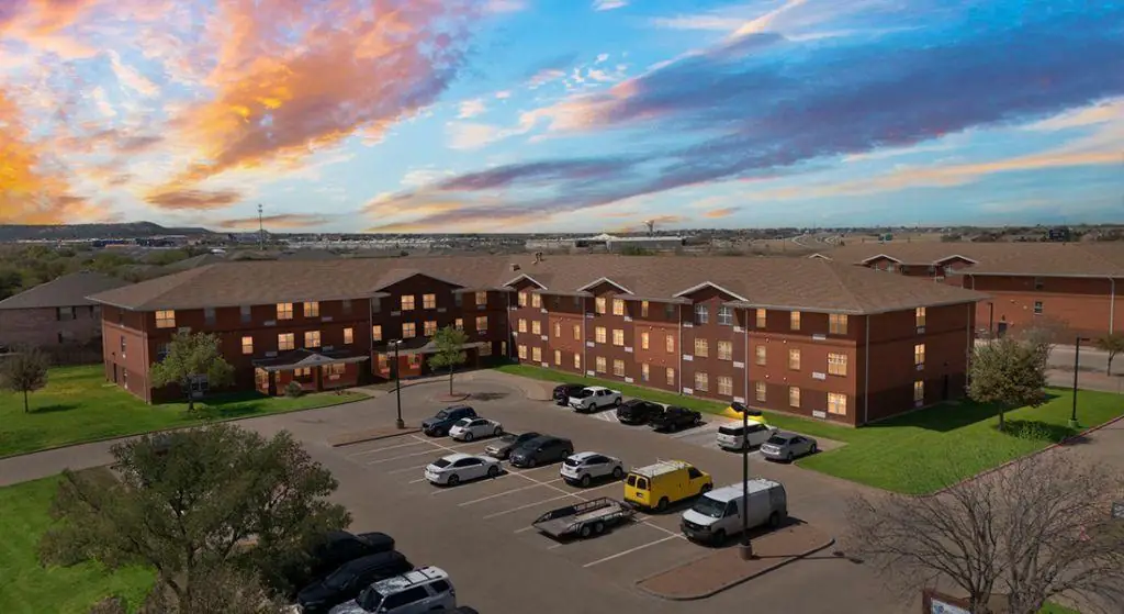 Oak Grove Senior Apartments exterior