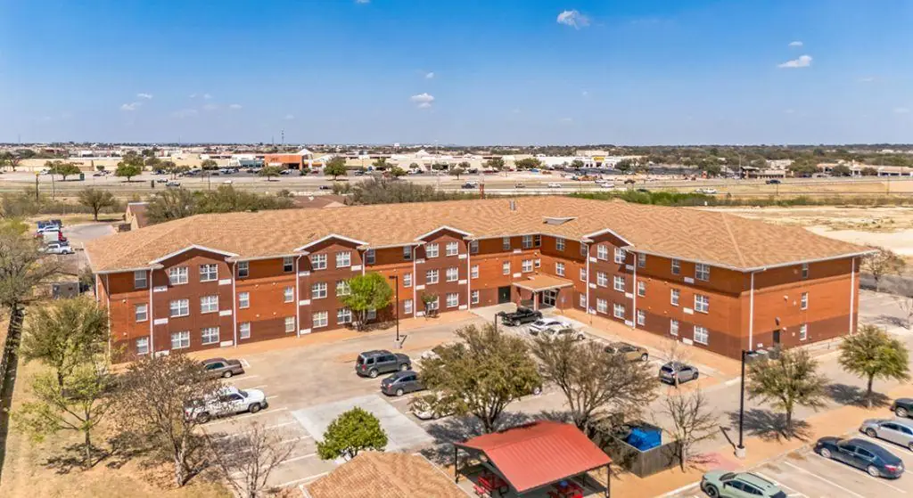 Oak Grove Senior Apartments exterior