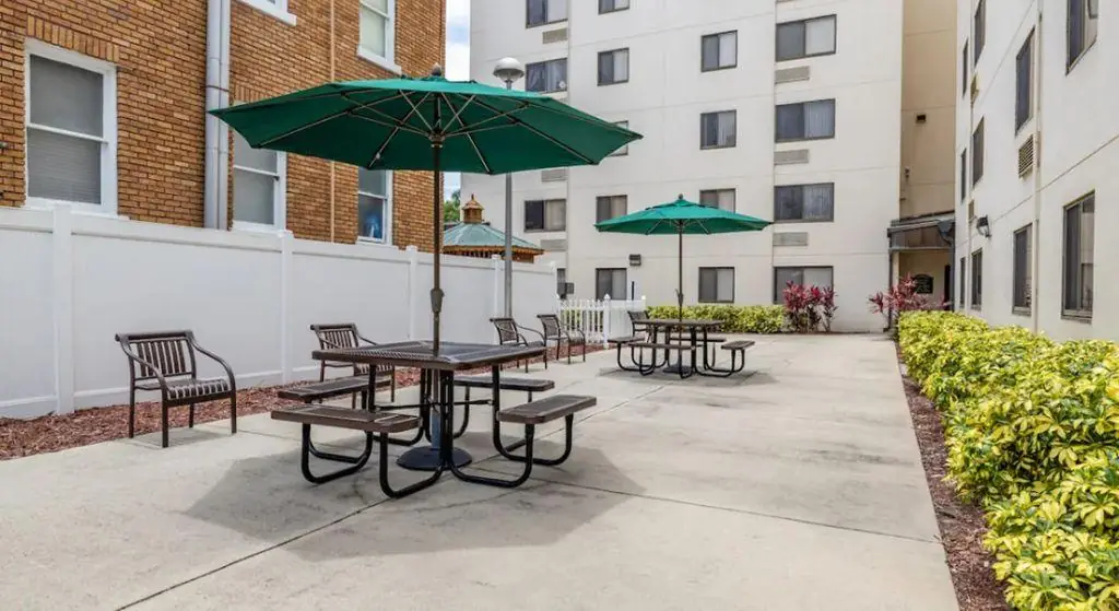 Plant City Towers & Living Center exterior patio