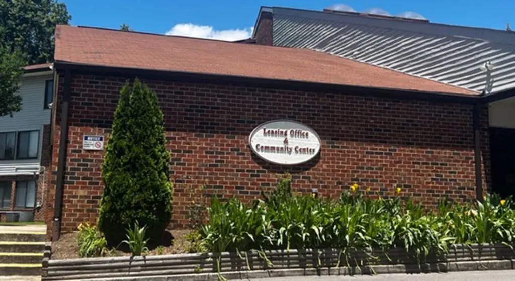 Rockwood Village exterior