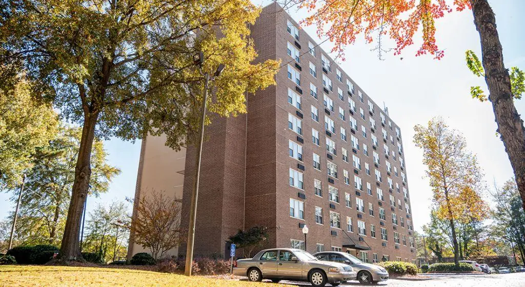 Silvertree Seniors of Atlanta exterior
