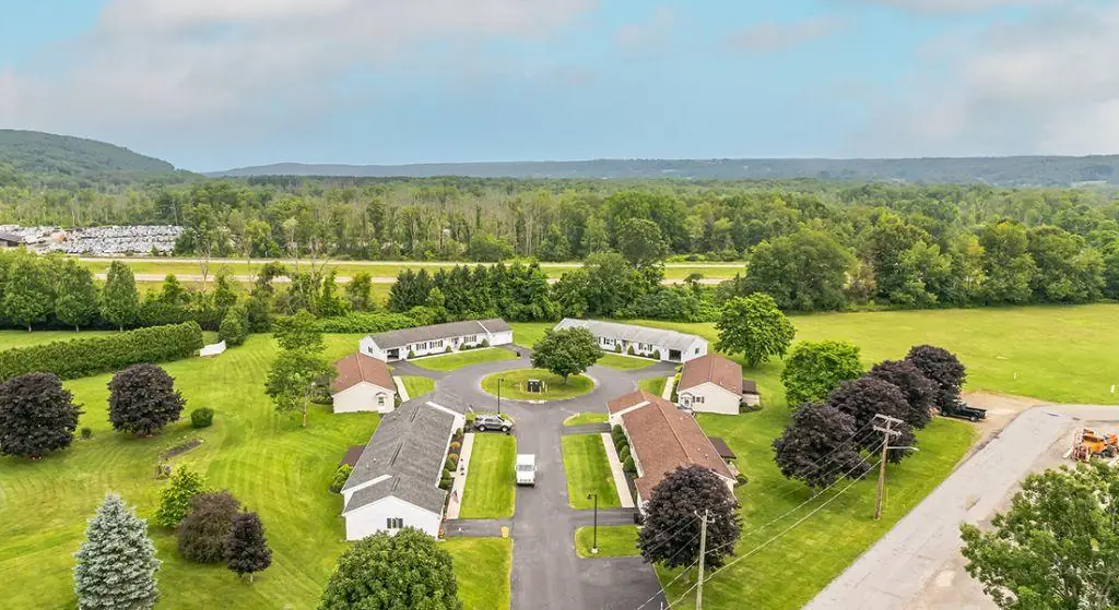 Silvertree Seniors Jamestown exterior
