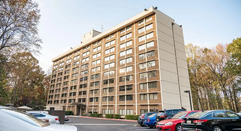 Smyrna Tower Apartments exterior