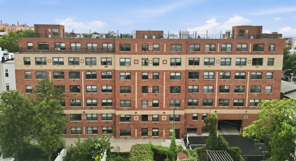 Sunset Gardens exterior