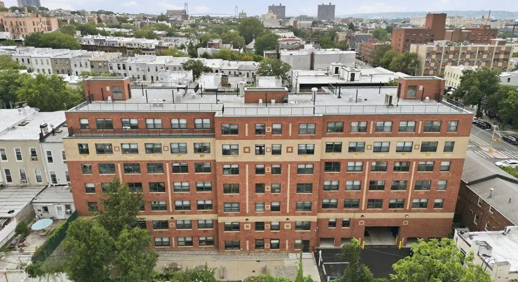 Sunset Gardens exterior