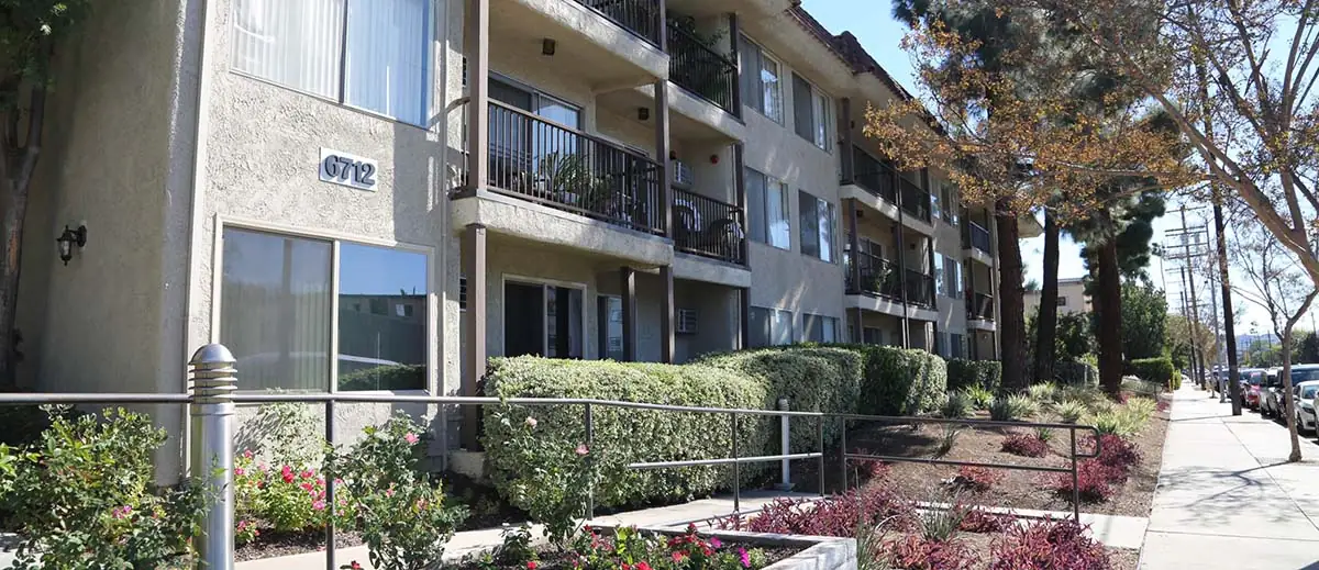 Woodman Manor, Van Nuys, California